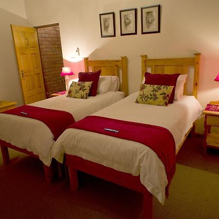 The Willows Guesthouse Bloemfontein Exteriör bild