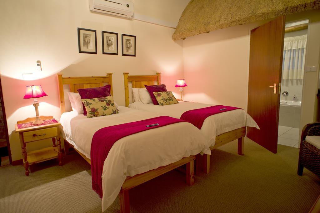 The Willows Guesthouse Bloemfontein Exteriör bild