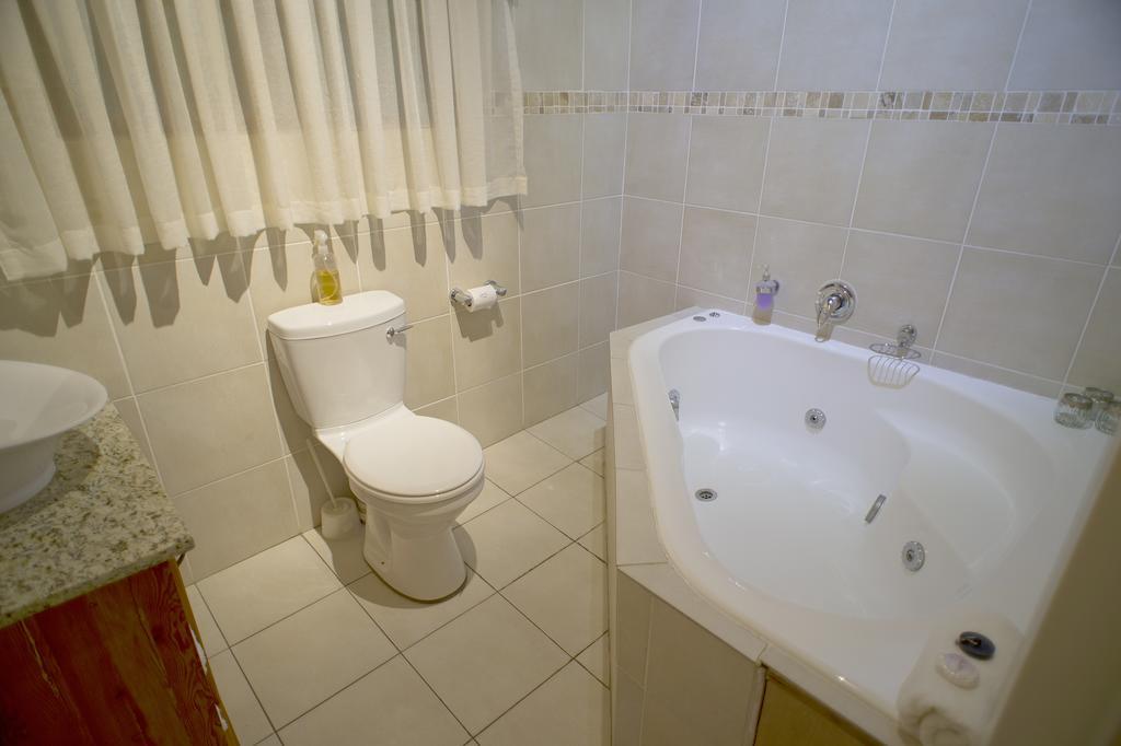 The Willows Guesthouse Bloemfontein Rum bild